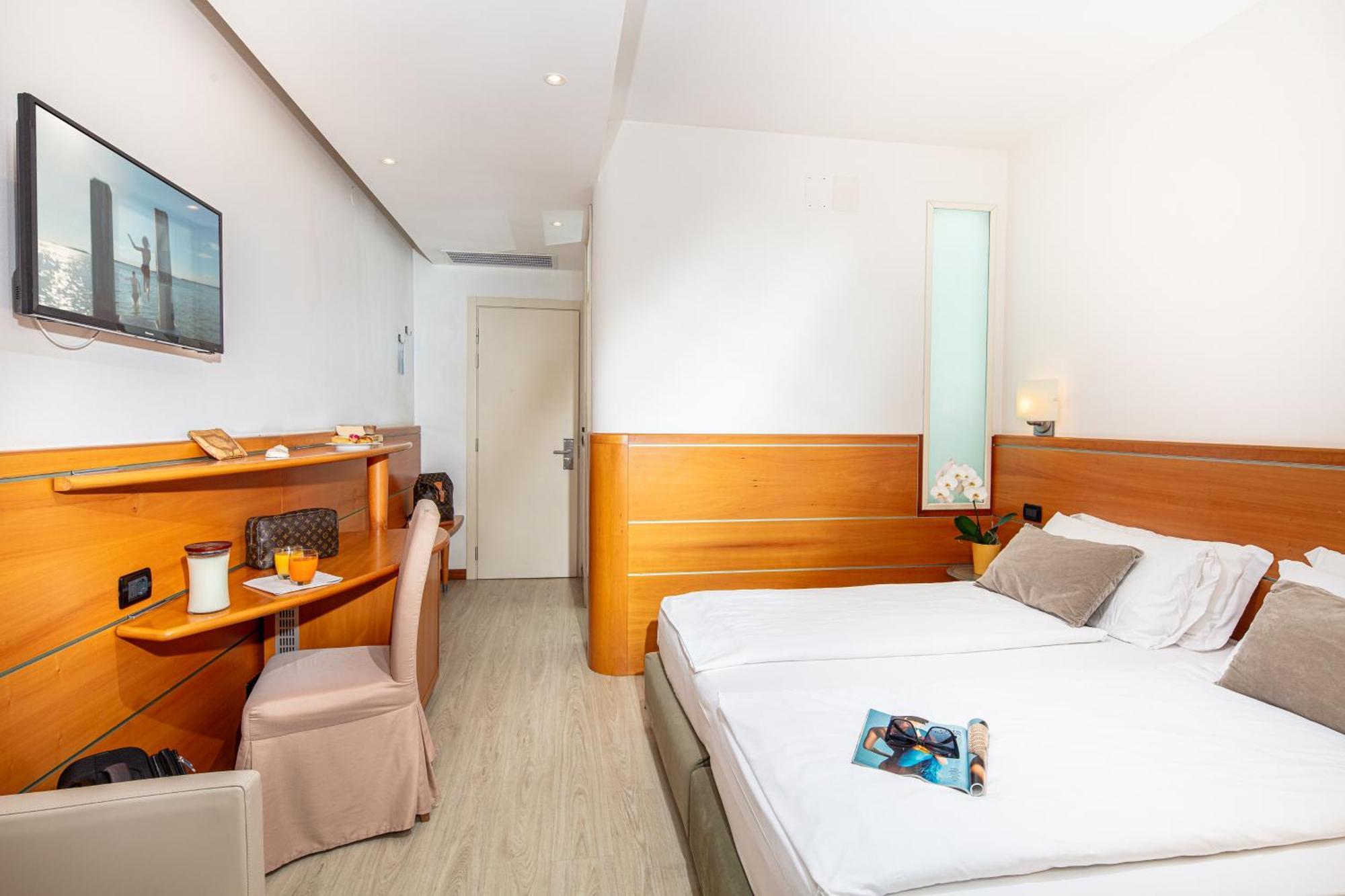Park Hotel Lignano Sabbiadoro Extérieur photo