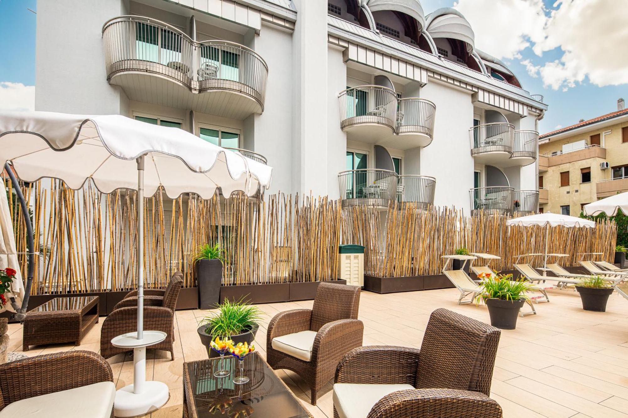 Park Hotel Lignano Sabbiadoro Extérieur photo