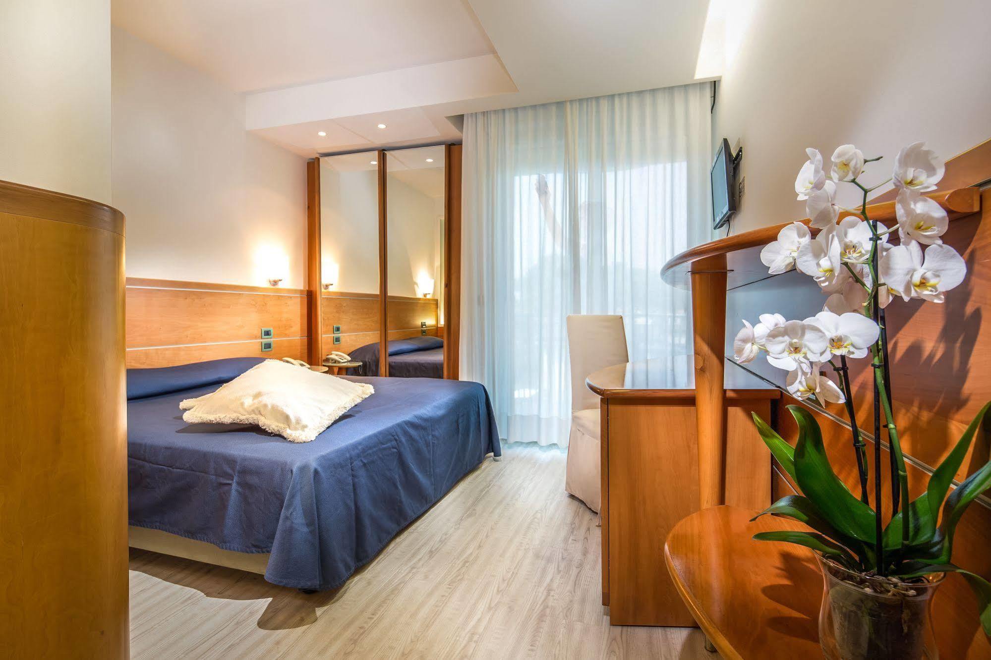 Park Hotel Lignano Sabbiadoro Extérieur photo
